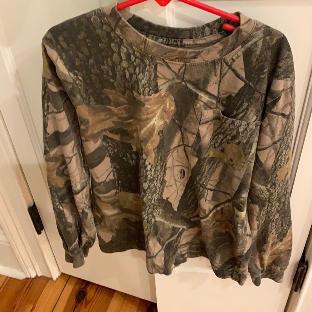 Outfitters long sleeve camo shirt